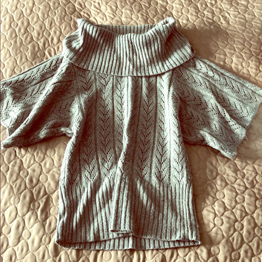 Short sleeved cowl neck sweater